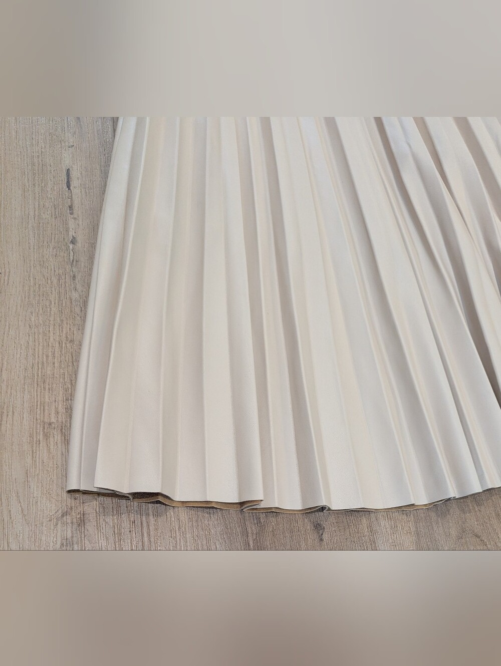 7 For All Mankind Cream Pleated Midi Skirt - Picture 4 of 7